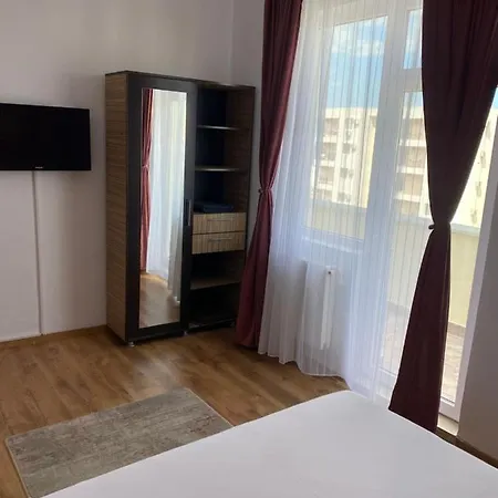 Virgo 3 Summerland * Mamaia